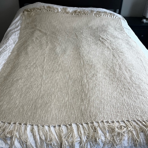 Pottery Barn Bedding Pottery Barn Woven Ivory Cream Fringed Throw